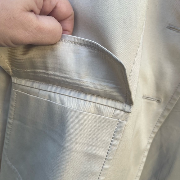 ESCADA blazer! Sits at hip-Worn with love, I’m sorry I haven’t ironed, read why - Picture 12 of 16